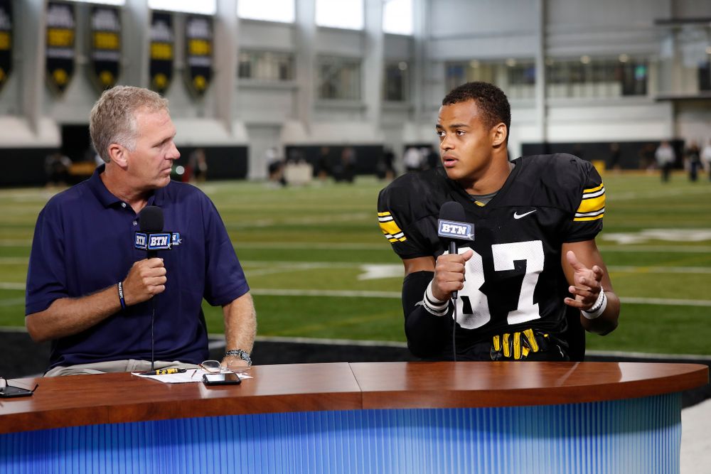 Iowa Hawkeyes tight end Noah Fant (87) on the Big Ten Network set Monday, August 20, 2018 at the Hansen Football Performance Center. (Brian Ray/hawkeyesports.com)