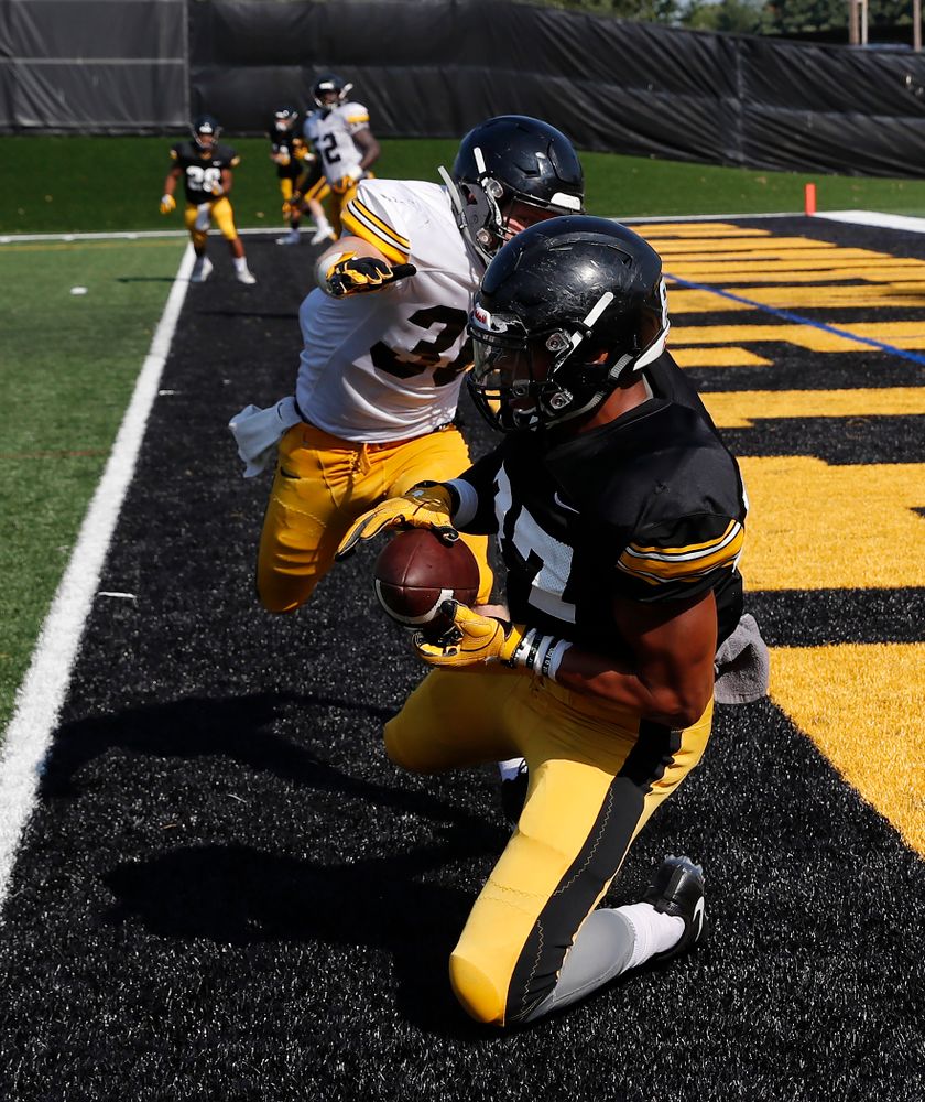 Iowa Hawkeyes tight end Noah Fant (87) during camp practice No. 17 Wednesday, August 22, 2018 at the Kenyon Football Practice Facility. (Brian Ray/hawkeyesports.com)