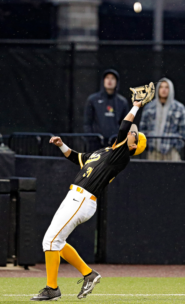 Iowa Hawkeyes third baseman Matthew Sosa (31) pulls in a pop up for an out during the ninth inning of their game against Illinois State at Duane Banks Field in Iowa City on Wednesday, Apr. 3, 2019. (Stephen Mally/hawkeyesports.com)