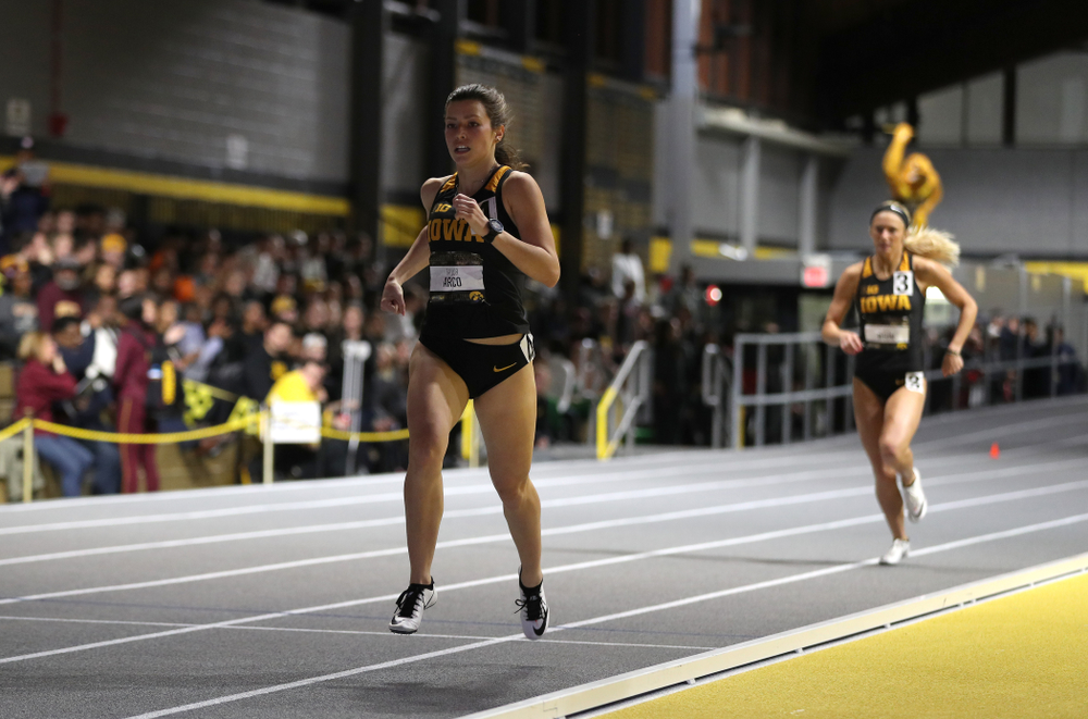 Iowa's Taylor Arco runs the 600 meter premier during the 2019 Larry Wieczorek Invitational Friday, January 18, 2019 at the Hawkeye Tennis and Recreation Center. (Brian Ray/hawkeyesports.com)