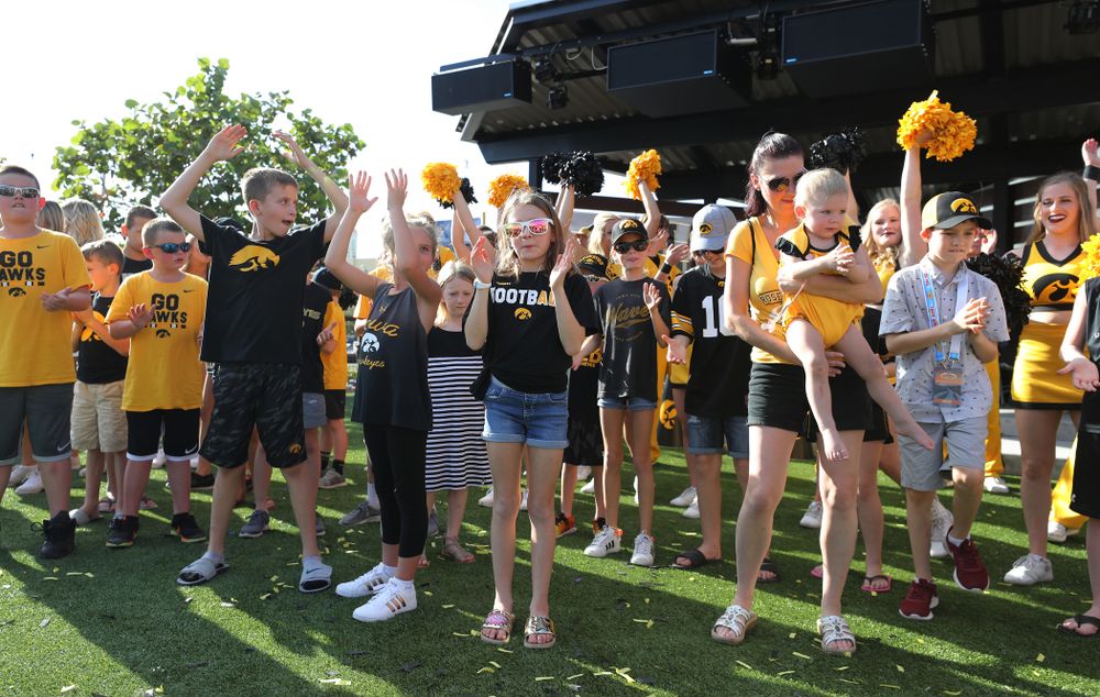 The 2019 Outback Bowl Hawkeye Huddle Monday, December 31, 2018 at Sparkman Wharf in Tampa, FL. (Brian Ray/hawkeyesports.com)