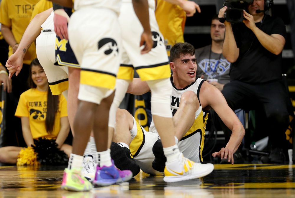 Iowa Hawkeyes forward Luka Garza (55) against the Michigan Wolverines Friday, January 17, 2020 at Carver-Hawkeye Arena. (Brian Ray/hawkeyesports.com)