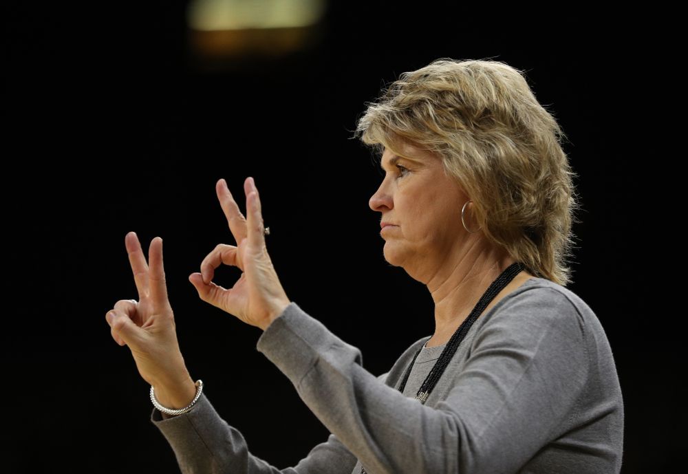 Iowa Hawkeyes head coach Lisa Bluder against the Robert Morris Colonials Sunday, December 2, 2018 at Carver-Hawkeye Arena. (Brian Ray/hawkeyesports.com)