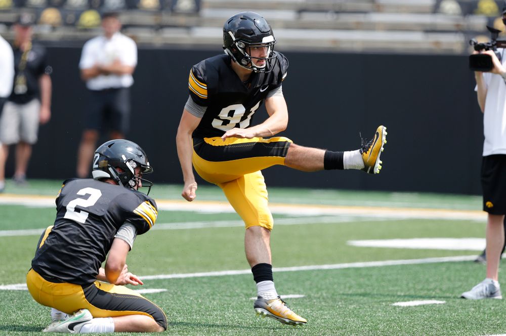 Iowa Hawkeyes place kicker Miguel Recinos (91) during Kids Day Saturday, August 11, 2018 at Kinnick Stadium. (Brian Ray/hawkeyesports.com)