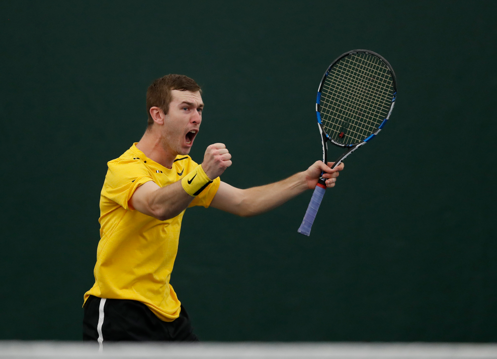 Joe Tyler and Jake Jacoby play a doubles match against the Illinois Fighting Illini Saturday, March 31, 2018 at Hawkeye Tennis and Recreation Center. (Brian Ray/hawkeyesports.com)