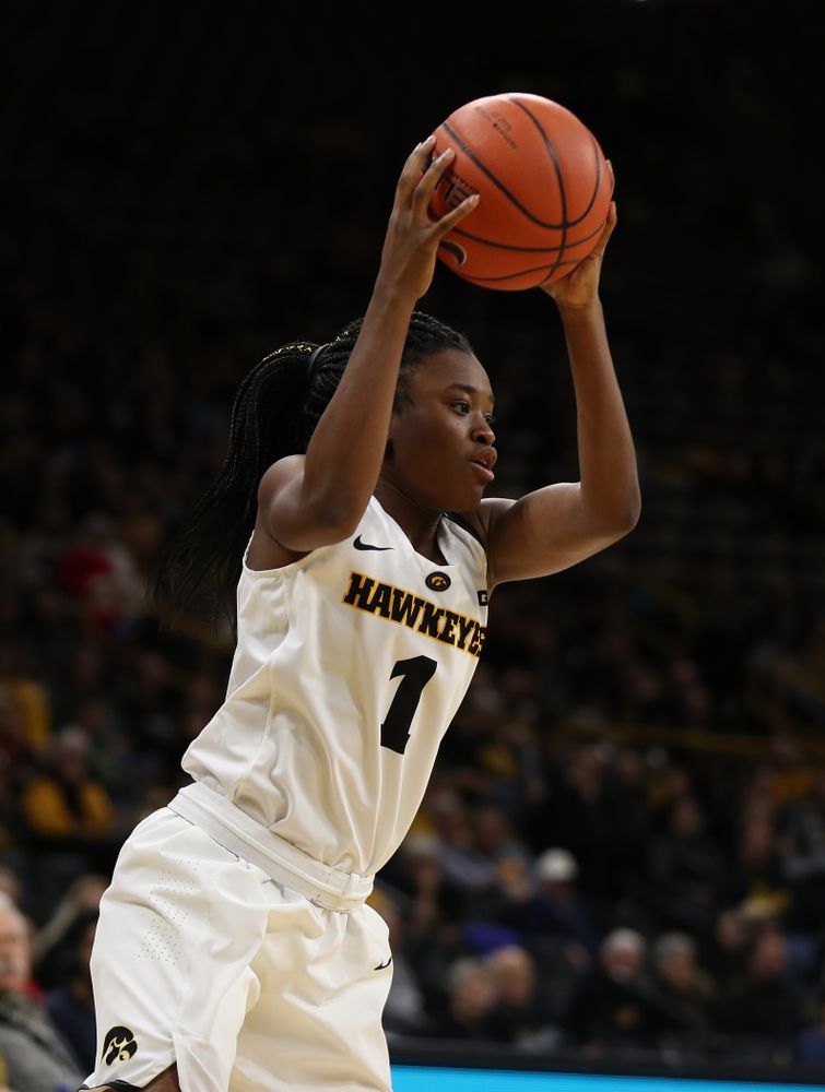 Iowa Hawkeyes guard Tomi Taiwo (1) against the Northern Iowa Panthers in the Hy-Vee Classic Sunday, December 16, 2018 at Carver-Hawkeye Arena. (Brian Ray/hawkeyesports.com)