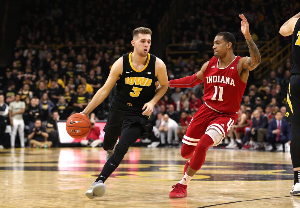 Iowa Hawkeyes guard Jordan Bohannon (3) against the Indiana Hoosiers Friday, February 22, 2019 at Carver-Hawkeye Arena. (Brian Ray/hawkeyesports.com)