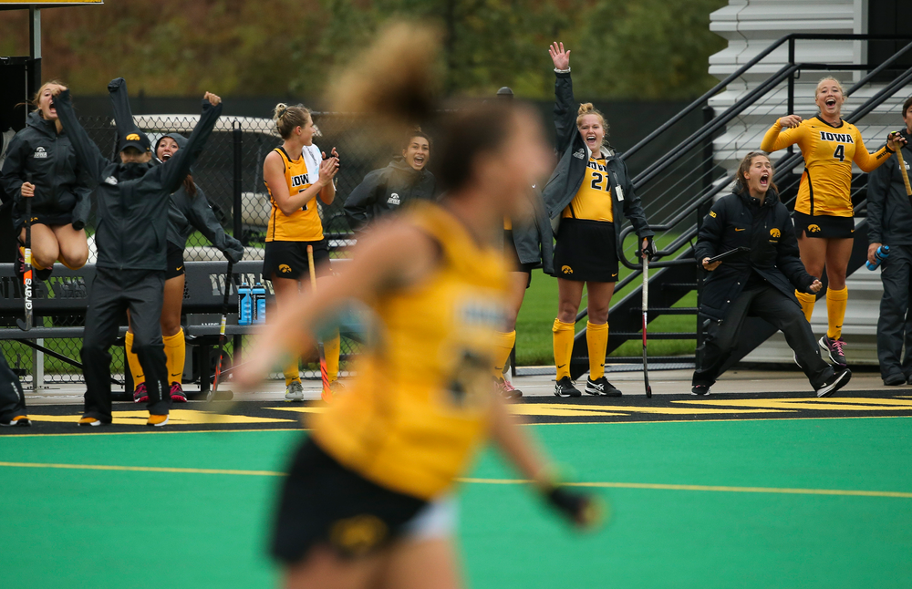 Members of the Iowa Hawkeyes field hockey team react after a goal during a game against Stanford at Grant Field on October 7, 2018. (Tork Mason/hawkeyesports.com)