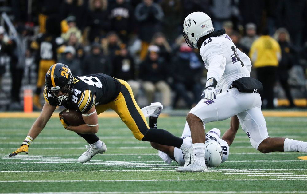 Iowa Hawkeyes wide receiver Nick Easley (84) runs the ball during a game against Northwestern at Kinnick Stadium on November 10, 2018. (Tork Mason/hawkeyesports.com)