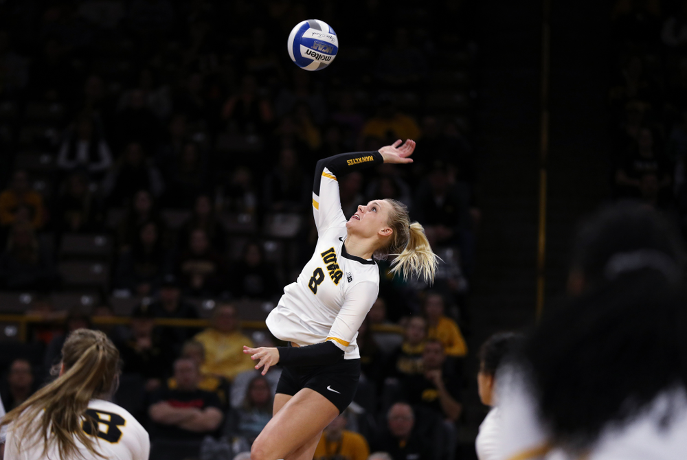 Iowa Hawkeyes right side hitter Reghan Coyle (8) against the Ohio State Buckeyes Saturday, November 24, 2018 at Carver-Hawkeye Arena. (Brian Ray/hawkeyesports.com)