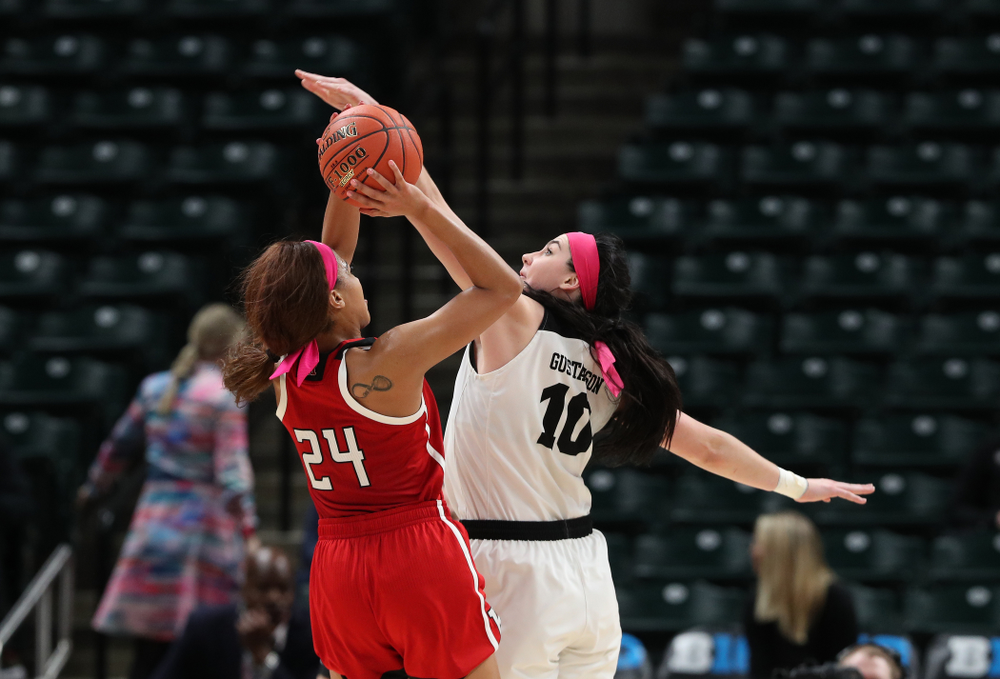 Iowa Hawkeyes forward Megan Gustafson (10) against the Rutgers Scarlet Knights in the semi-finals of the Big Ten Tournament Saturday, March 9, 2019 at Bankers Life Fieldhouse in Indianapolis, Ind. (Brian Ray/hawkeyesports.com)