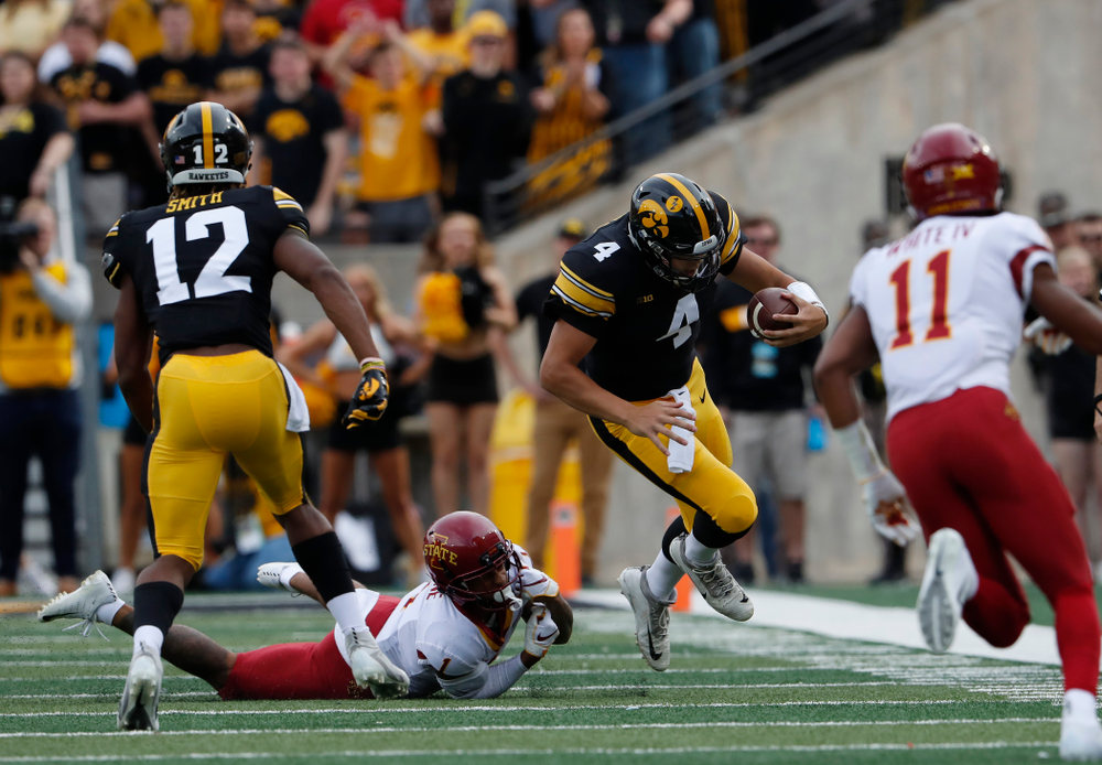Iowa Hawkeyes quarterback Nate Stanley (4) against the Iowa State Cyclones Saturday, September 8, 2018 at Kinnick Stadium. (Brian Ray/hawkeyesports.com)