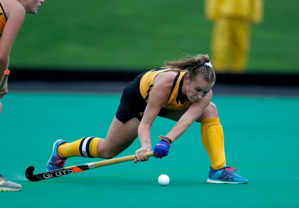 Iowa Hawkeyes Katie Birch (11) against Stanford Sunday, October 7, 2018 at Grant Field. (Brian Ray/hawkeyesports.com)