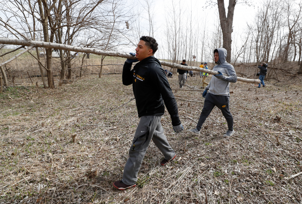 Hawkeye Football players volunteer during the Iowa Athletics Department's annual Day of Caring Sunday, April 22, 2018. (Brian Ray/hawkeyesports.com)