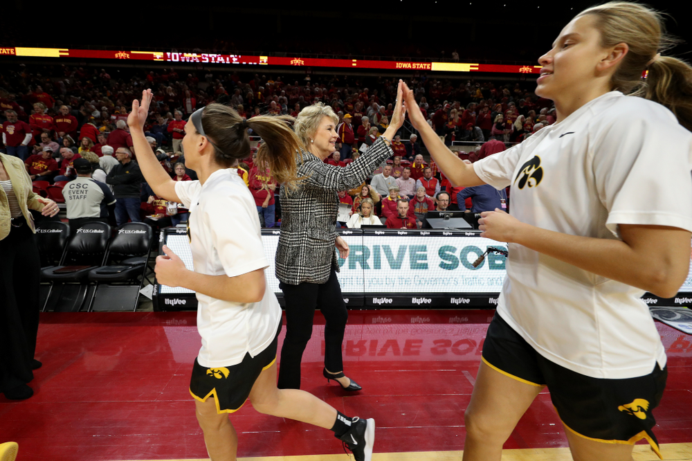 Iowa Hawkeyes head coach Lisa Bluder against the Iowa State Cyclones Wednesday, December 11, 2019 at Hilton Coliseum in Ames, Iowa(Brian Ray/hawkeyesports.com)