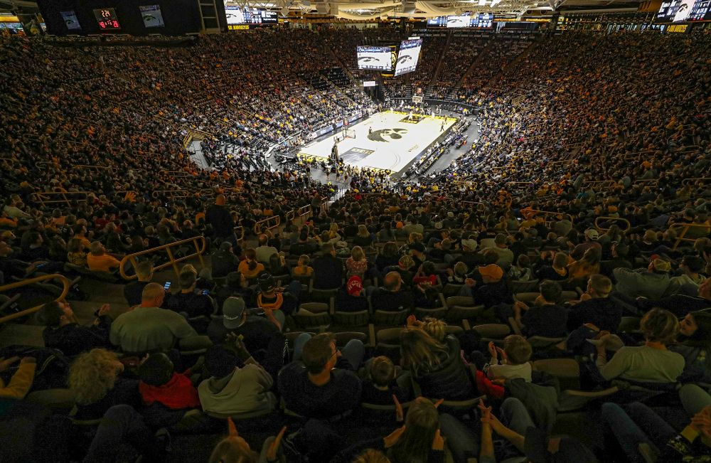 A sellout watches the first half of their the Hawkeyes game at Carver-Hawkeye Arena in Iowa City on Sunday, December 29, 2019. (Stephen Mally/hawkeyesports.com)