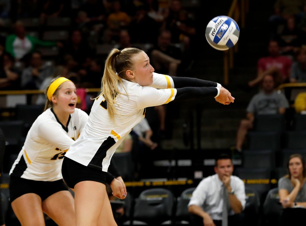 Iowa Hawkeyes outside hitter Cali Hoye (14) against the Michigan Wolverines Sunday, September 23, 2018 at Carver-Hawkeye Arena. (Brian Ray/hawkeyesports.com)