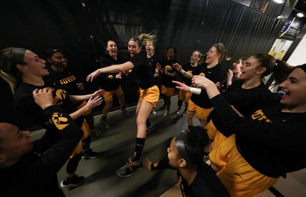 Iowa Hawkeyes forward Hannah Stewart (21) against the Northwestern Wildcats Sunday, March 3, 2019 at Carver-Hawkeye Arena. (Brian Ray/hawkeyesports.com)