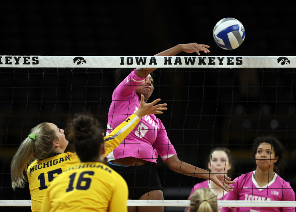 Iowa Hawkeyes middle blocker Amiya Jones (9) against the Michigan Wolverines Friday, October 11, 2019 at Carver-Hawkeye Arena.(Brian Ray/hawkeyesports.com)