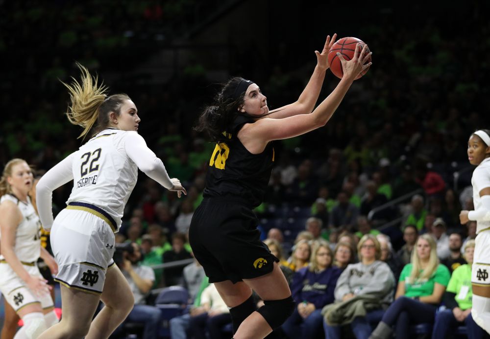 Iowa Hawkeyes forward Megan Gustafson (10) against the Notre Dame Fighting Irish Thursday, November 29, 2018 at the Joyce Center in South Bend, Ind. (Brian Ray/hawkeyesports.com)