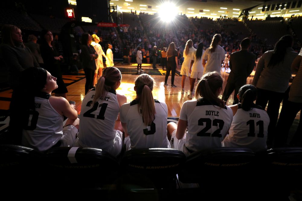 Iowa Hawkeyes forward Megan Gustafson (10), forward Hannah Stewart (21), guard Makenzie Meyer (3), guard Kathleen Doyle (22), and guard Tania Davis (11) against the Wisconsin Badgers Monday, January 7, 2019 at Carver-Hawkeye Arena. (Brian Ray/hawkeyesports.com)