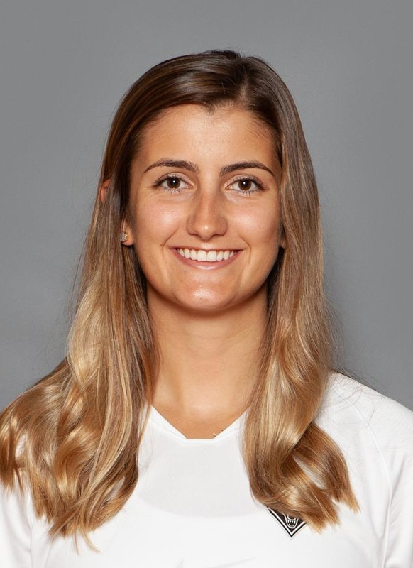 Maddie Freiwald - Women's Volleyball - University of New Mexico Lobos Athletics