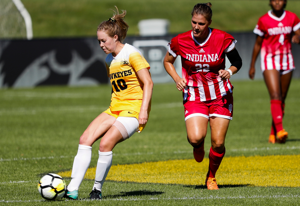 Iowa Hawkeyes midfielder Natalie Winters (10) passes the ball during a game against Indiana at the Iowa Soccer Complex on September 23, 2018. (Tork Mason/hawkeyesports.com)
