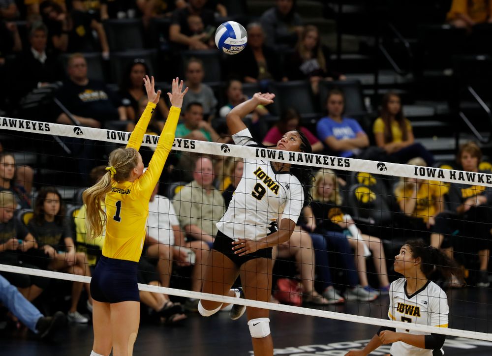 Iowa Hawkeyes middle blocker Amiya Jones (9) against the Michigan Wolverines Sunday, September 23, 2018 at Carver-Hawkeye Arena. (Brian Ray/hawkeyesports.com)