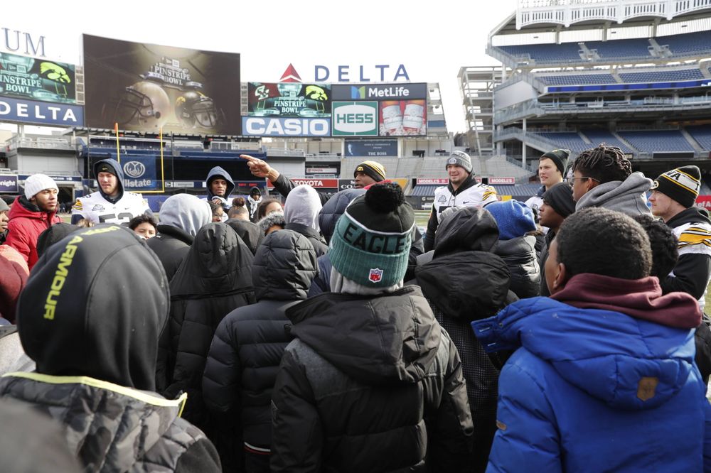 Chalk Talk Clinic at Yankee Stadium in the Bronx, New York, on Dec. 26, 2017. (Darren Miller/hawkeyesports.com)