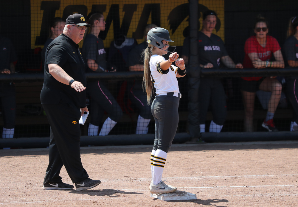 Iowa Hawkeyes Cameron Cecil (1) singles against the Ohio State Buckeyes on senior day Sunday, May 5, 2019 at Pearl Field. (Brian Ray/hawkeyesports.com)
