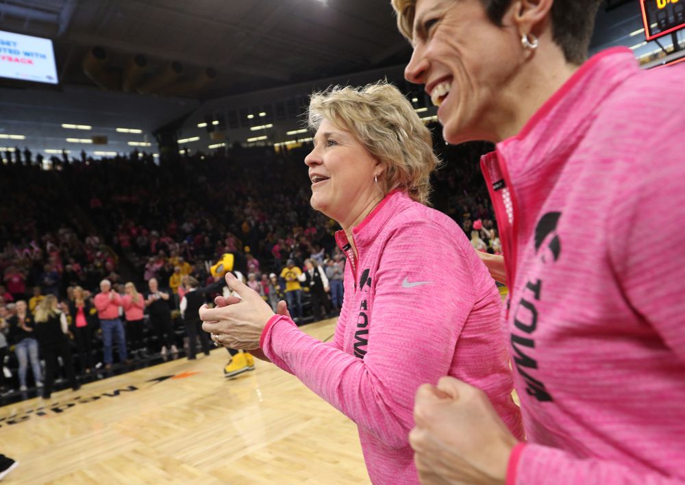 Iowa Hawkeyes head coach Lisa Bluder against the seventh ranked Maryland Terrapins Sunday, February 17, 2019 at Carver-Hawkeye Arena. (Brian Ray/hawkeyesports.com)