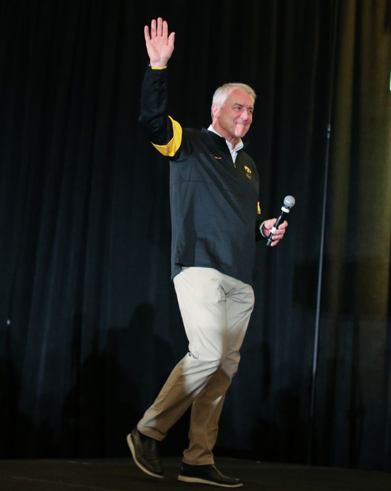 Henry B. and Patricia B. Tippie Director of Athletics Chair Gary Barta addresses the crowd during the Holiday Bowl Hawkeye Huddle Thursday, December 26, 2019 at the Hilton in downtown San Diego. (Brian Ray/hawkeyesports.com)