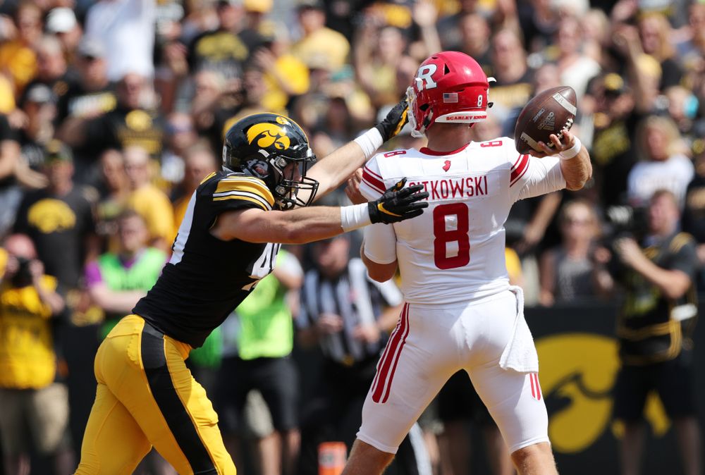 Iowa Hawkeyes linebacker Nick Niemann (49) against the Rutgers Scarlet Knights Saturday, September 7, 2019 at Kinnick Stadium. (Brian Ray/hawkeyesports.com)