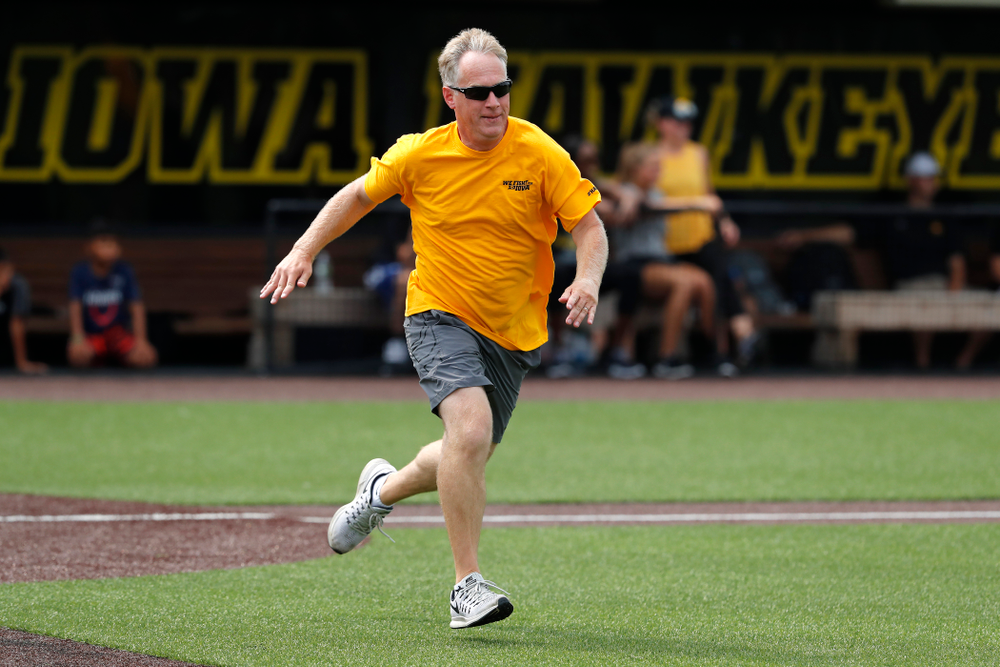Head Rowing Coach Andrew Carter during the Iowa Student Athlete Kickoff Kickball game Sunday, August 19, 2018 at Duane Banks Field. (Brian Ray/hawkeyesports.com)