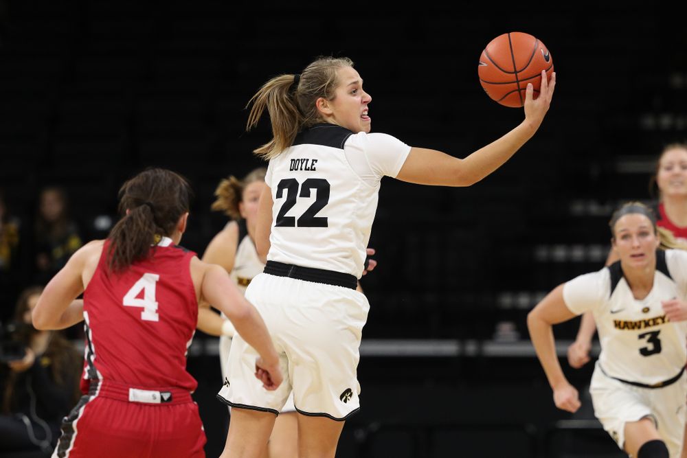 Iowa Hawkeyes guard Kathleen Doyle (22) against the IUPUI Jaguars Saturday, December 8, 2018 at Carver-Hawkeye Arena. (Brian Ray/hawkeyesports.com)