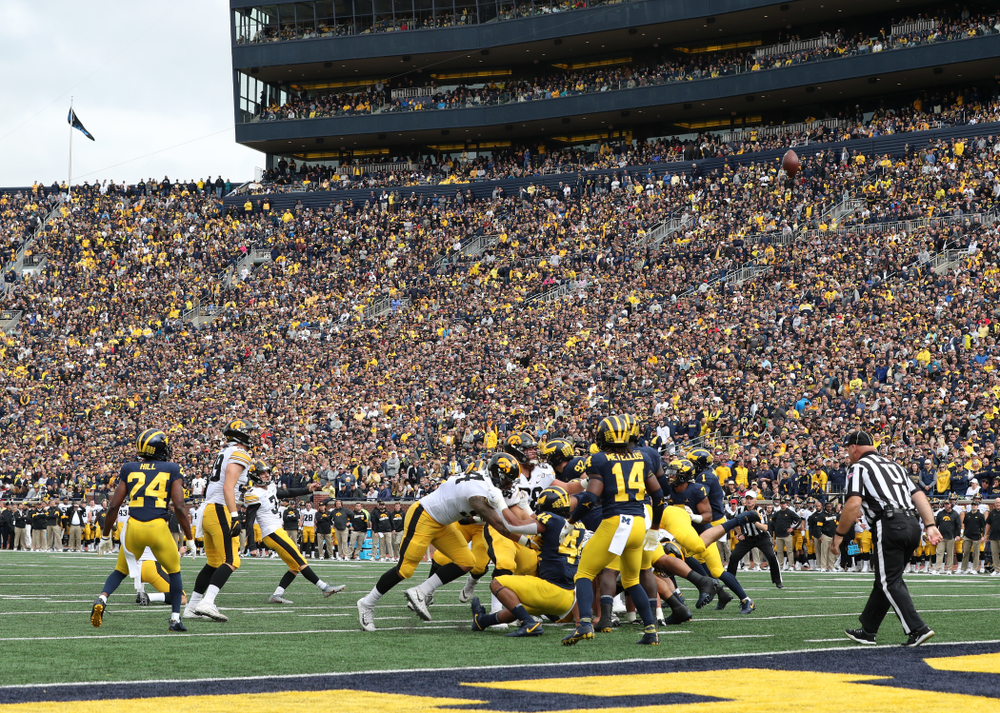 Iowa Hawkeyes place kicker Keith Duncan (3) kicks a field goal against the Michigan Wolverines Saturday, October 5, 2019 at Michigan Stadium in Ann Arbor, MI. (Brian Ray/hawkeyesports.com)