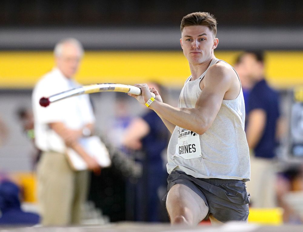 Iowa’s Daniel Gaynes competes in the men’s pole vault event at the Black and Gold Invite at the Recreation Building in Iowa City on Saturday, February 1, 2020. (Stephen Mally/hawkeyesports.com)