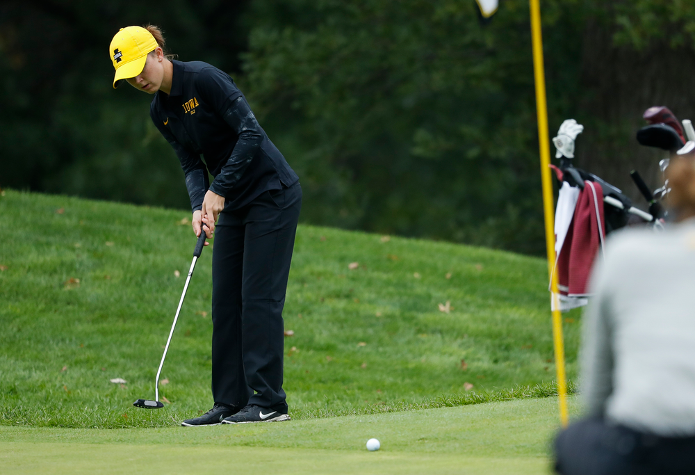 Iowa's Brett Permann putts during the final round of the Diane Thomason Invitational at Finkbine Golf Course on September 30, 2018. (Tork Mason/hawkeyesports.com)
