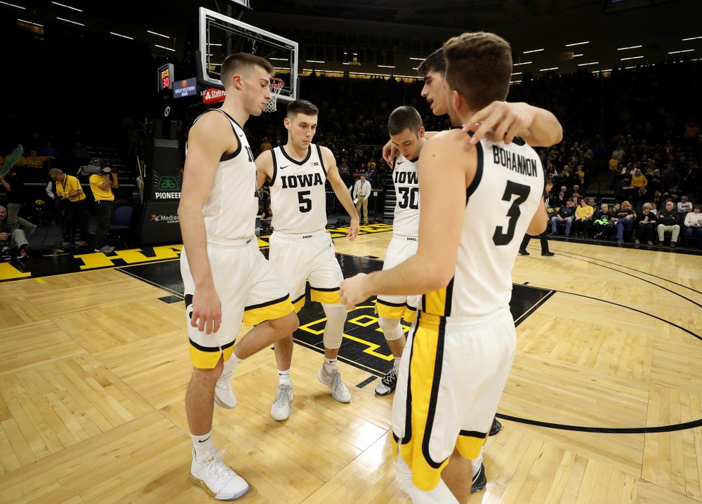 Iowa Hawkeyes guard Joe Wieskamp (10), guard CJ Fredrick (5), guard Connor McCaffery (30), forward Luka Garza (55), and guard Jordan Bohannon (3) against the Minnesota Golden Gophers Monday, December 9, 2019 at Carver-Hawkeye Arena. (Brian Ray/hawkeyesports.com)