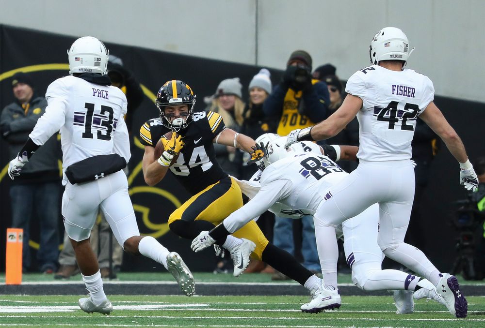 Iowa Hawkeyes wide receiver Nick Easley (84) runs the ball during a game against Northwestern at Kinnick Stadium on November 10, 2018. (Tork Mason/hawkeyesports.com)