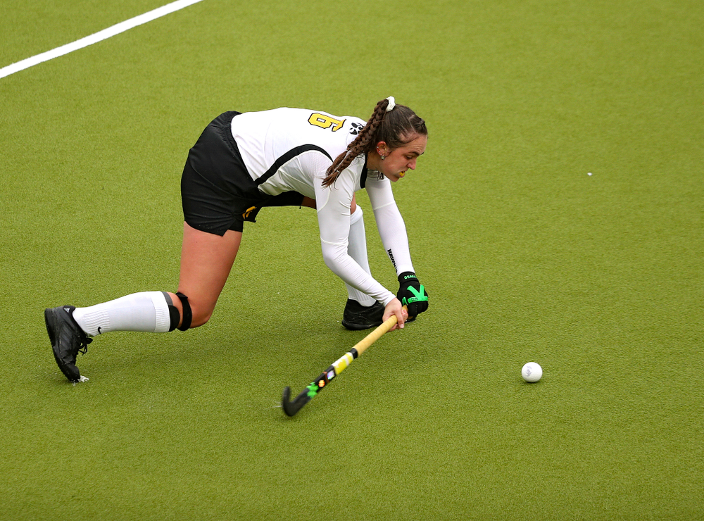 Iowa’s Anthe Nijziel (6) passes the ball during the third quarter of their NCAA Tournament First Round match against Duke at Karen Shelton Stadium in Chapel Hill, N.C. on Friday, Nov 15, 2019. (Stephen Mally/hawkeyesports.com)