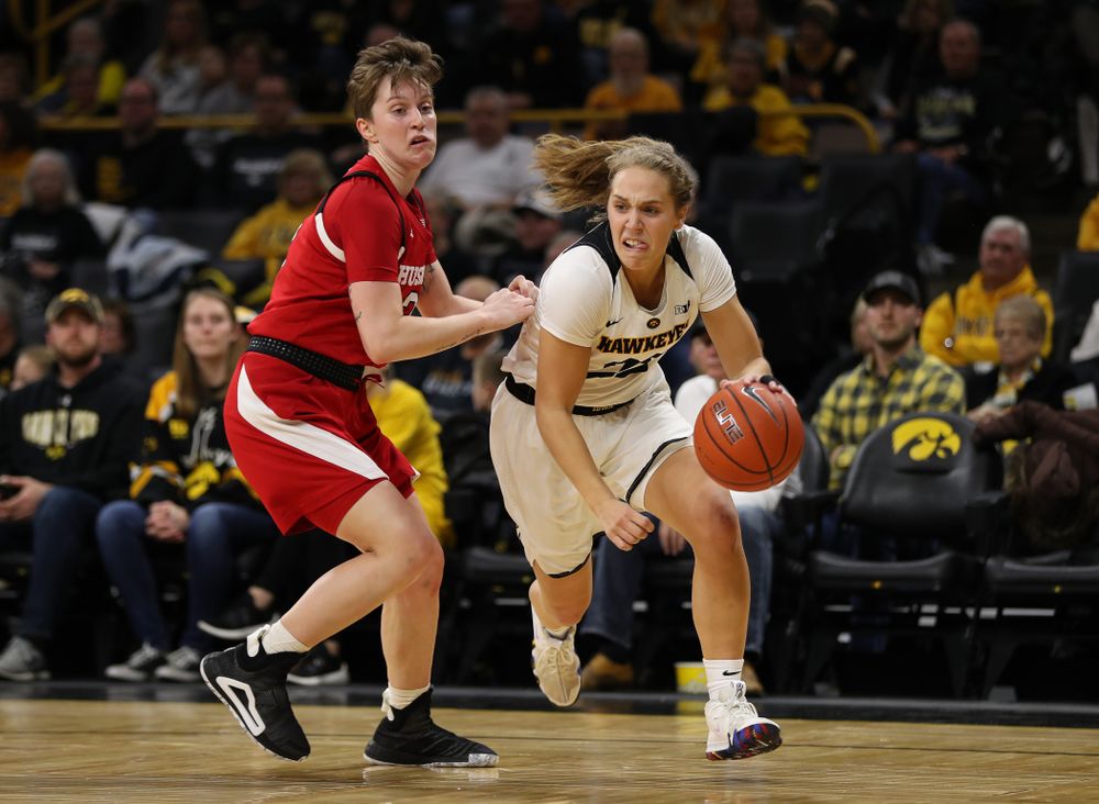 Iowa Hawkeyes guard Kathleen Doyle (22) against the Nebraska Cornhuskers Thursday, January 3, 2019 at Carver-Hawkeye Arena. (Brian Ray/hawkeyesports.com)