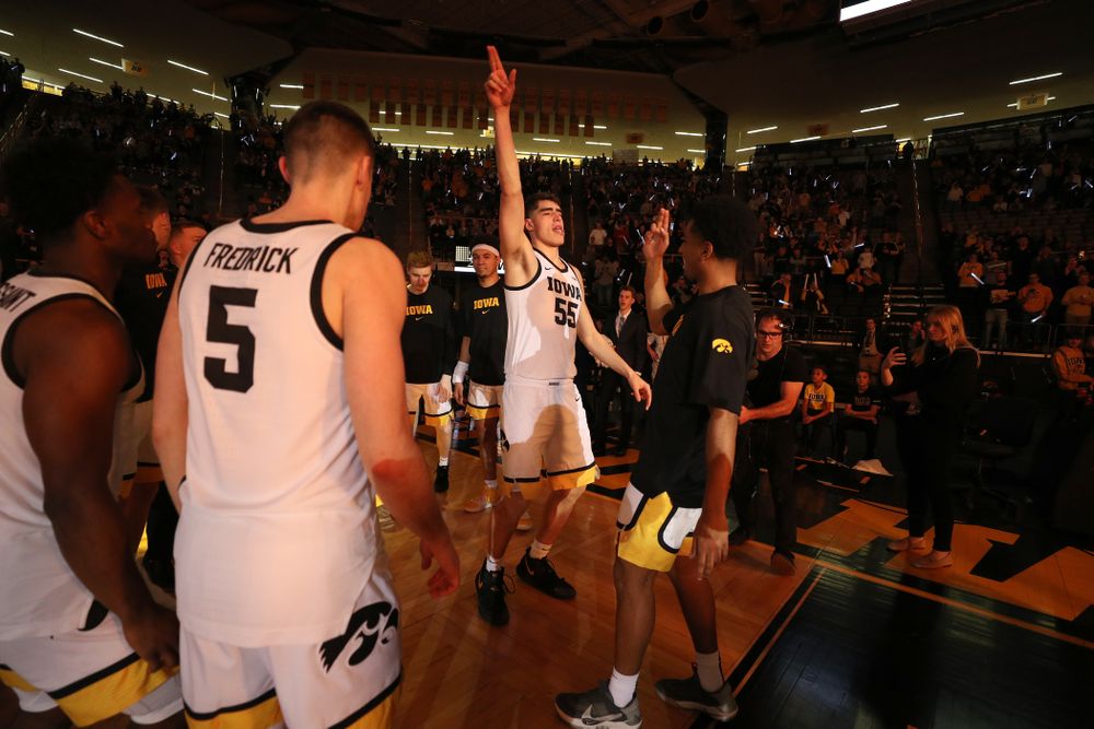 Iowa Hawkeyes forward Luka Garza (55) against the Michigan Wolverines Friday, January 17, 2020 at Carver-Hawkeye Arena. (Brian Ray/hawkeyesports.com)