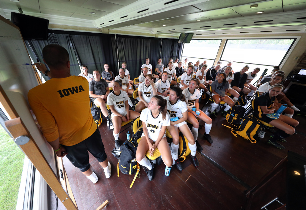 Blair Quinn Associate Head Coach diagrams a play during halftime of a 6-1 win over Northern Iowa Sunday, August 25, 2019 at the Iowa Soccer Complex. (Brian Ray/hawkeyesports.com)