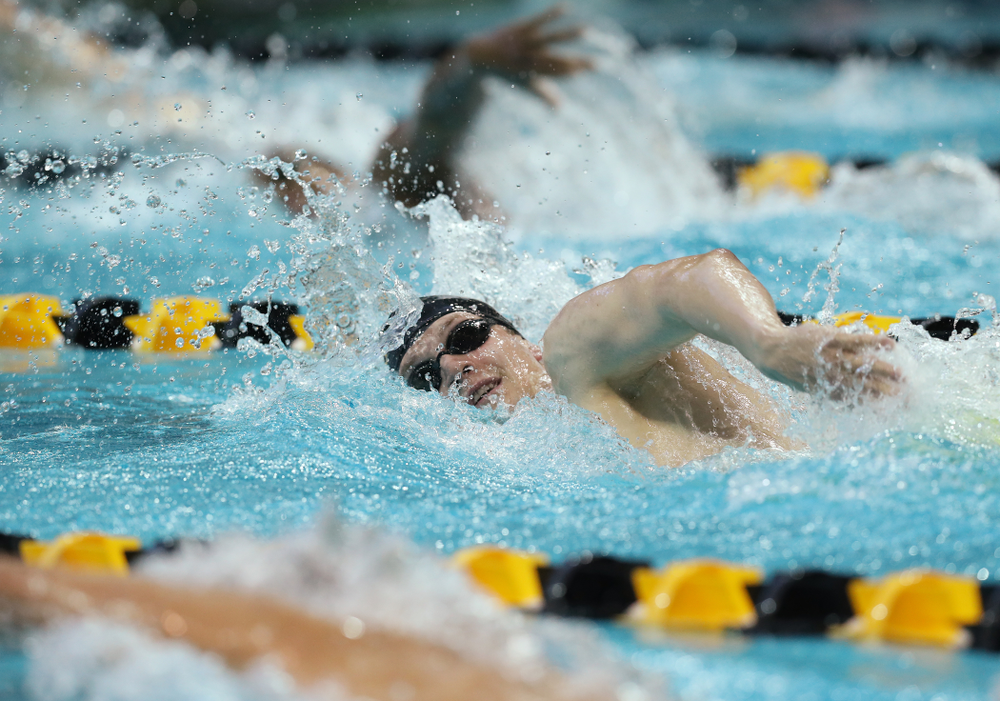 Iowa's Ben Colin swims the 500 yard freestyle Thursday, November 15, 2018 during the 2018 Hawkeye Invitational at the Campus Recreation and Wellness Center. (Brian Ray/hawkeyesports.com)