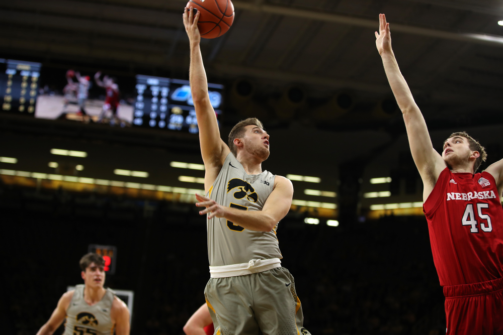 Iowa Hawkeyes guard Jordan Bohannon (3) against the Nebraska Cornhuskers Sunday, January 6, 2019 at Carver-Hawkeye Arena. (Brian Ray/hawkeyesports.com)