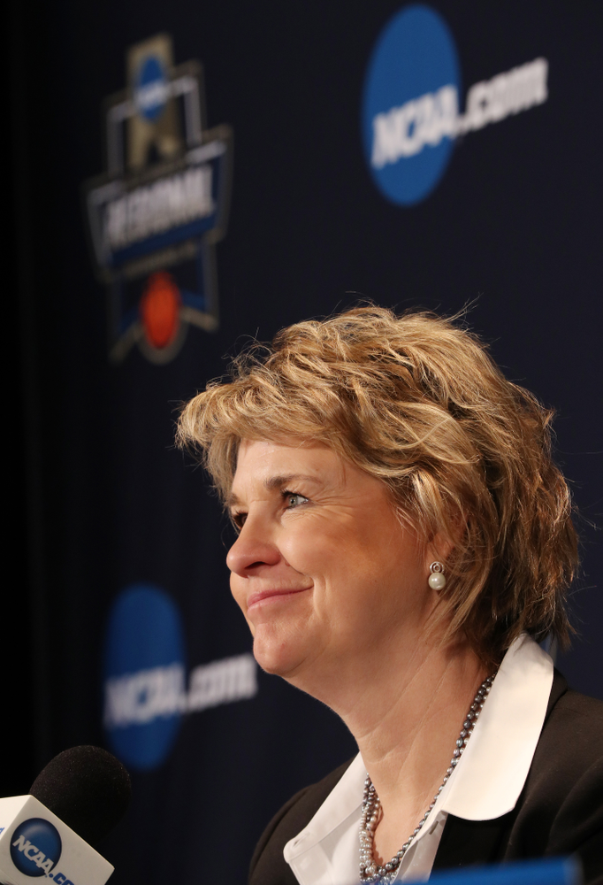 Iowa Hawkeyes head coach Lisa Bluder against the NC State Wolfpack in the regional semi-final of the 2019 NCAA Women's College Basketball Tournament Saturday, March 30, 2019 at Greensboro Coliseum in Greensboro, NC.(Brian Ray/hawkeyesports.com)