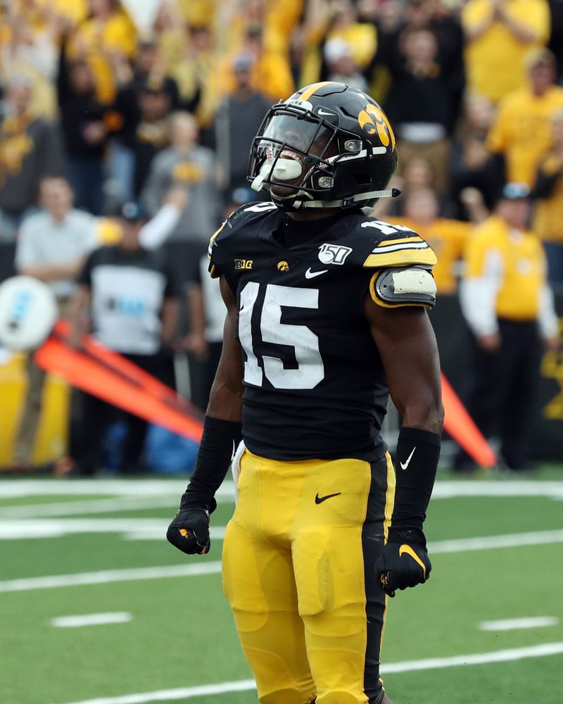 Iowa Hawkeyes running back Tyler Goodson (15) against Middle Tennessee State Saturday, September 28, 2019 at Kinnick Stadium. (Brian Ray/hawkeyesports.com)