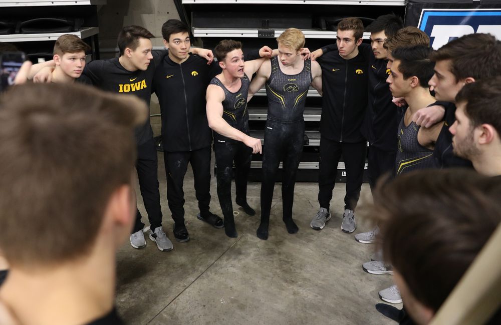 Iowa's Jake Brodarzon pumps up his teammates following their meet against the Ohio State Buckeyes Saturday, March 16, 2019 at Carver-Hawkeye Arena. (Brian Ray/hawkeyesports.com)