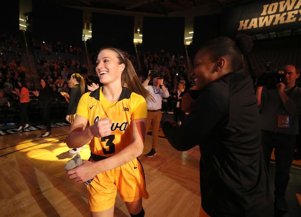 Iowa Hawkeyes guard Makenzie Meyer (3) against the Minnesota Golden Gophers Thursday, February 27, 2020 at Carver-Hawkeye Arena. (Brian Ray/hawkeyesports.com)